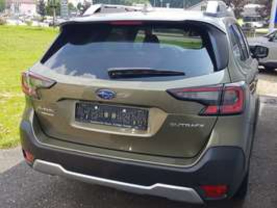 Subaru Outback 2.5i Platinum